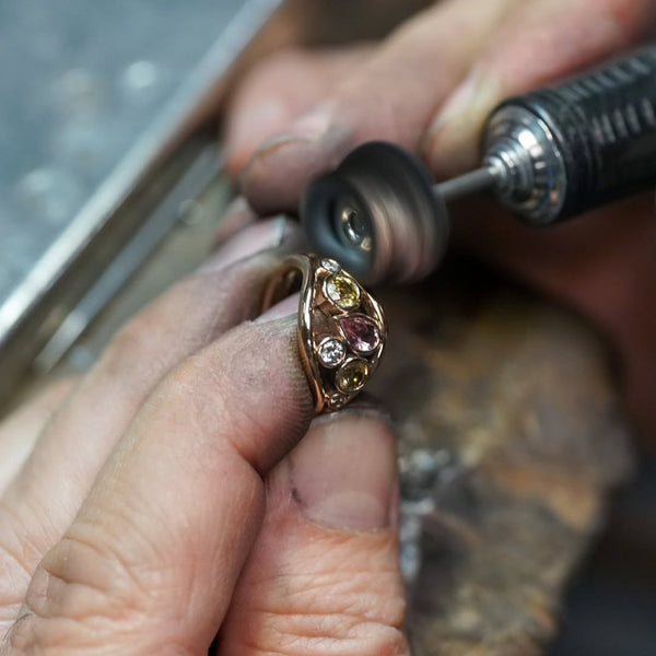 Atelier confection de bijou sur mesure