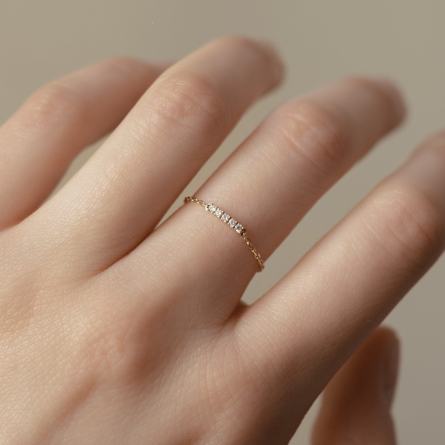 Iris White Diamond Chain Ring