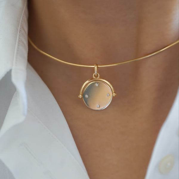  Chocker Alba Médaille Full Moon