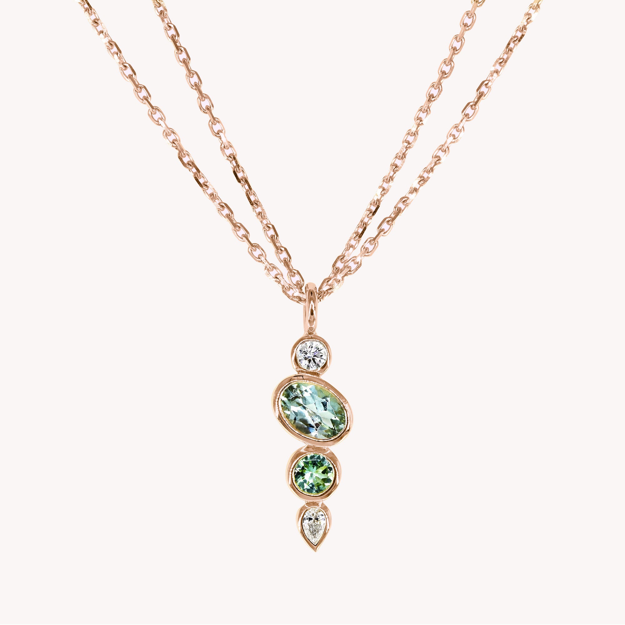 Anna Large Model Pear Necklace