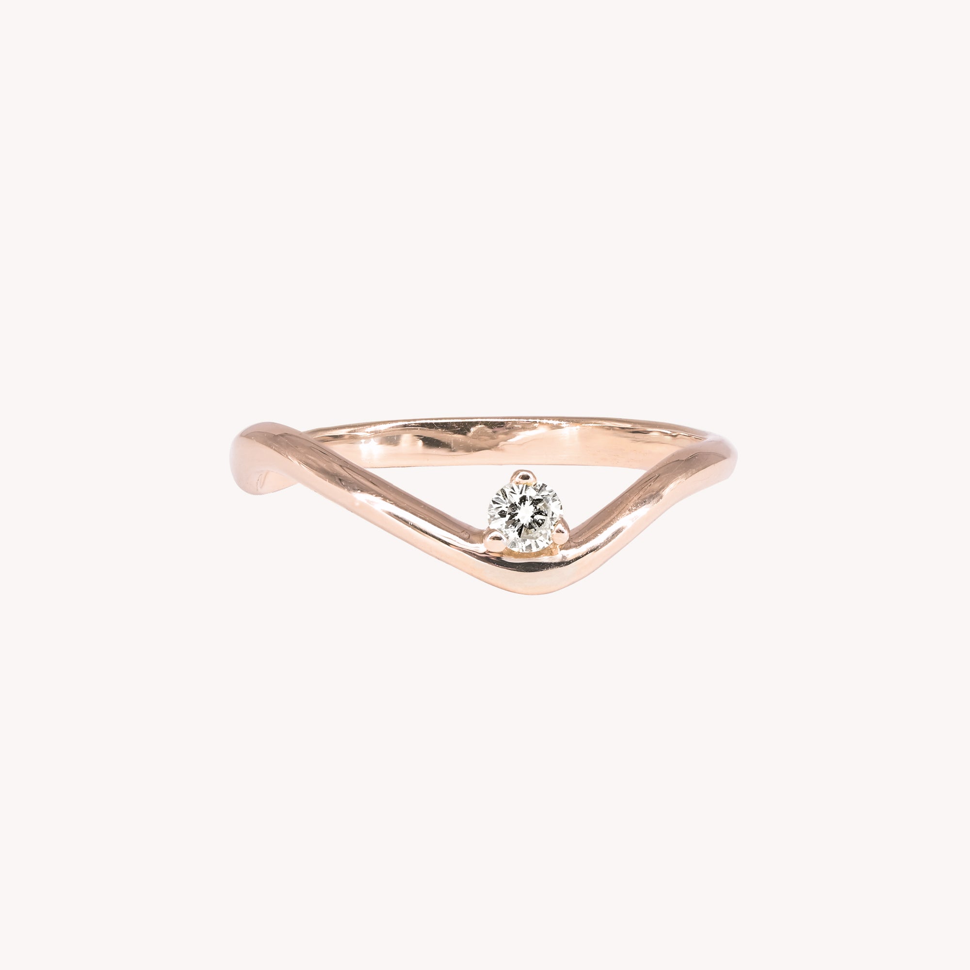 Iris Brilliant Wave Ring