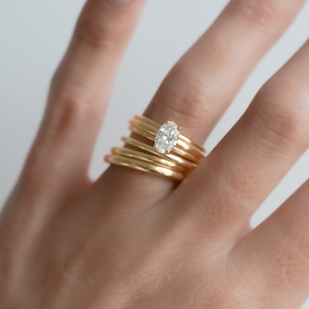 Alba Women's Round Wedding Ring