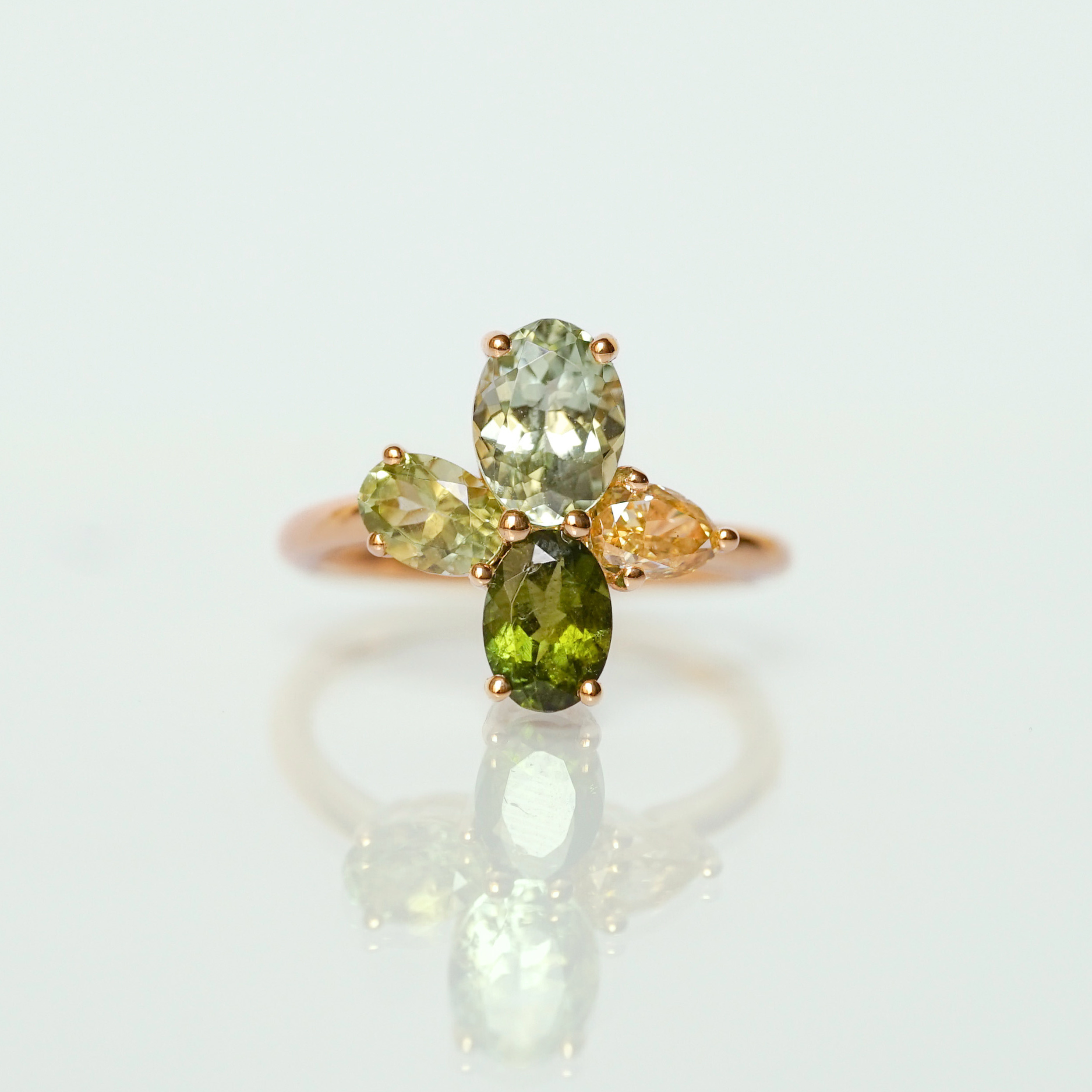 Unique Ring - Marina